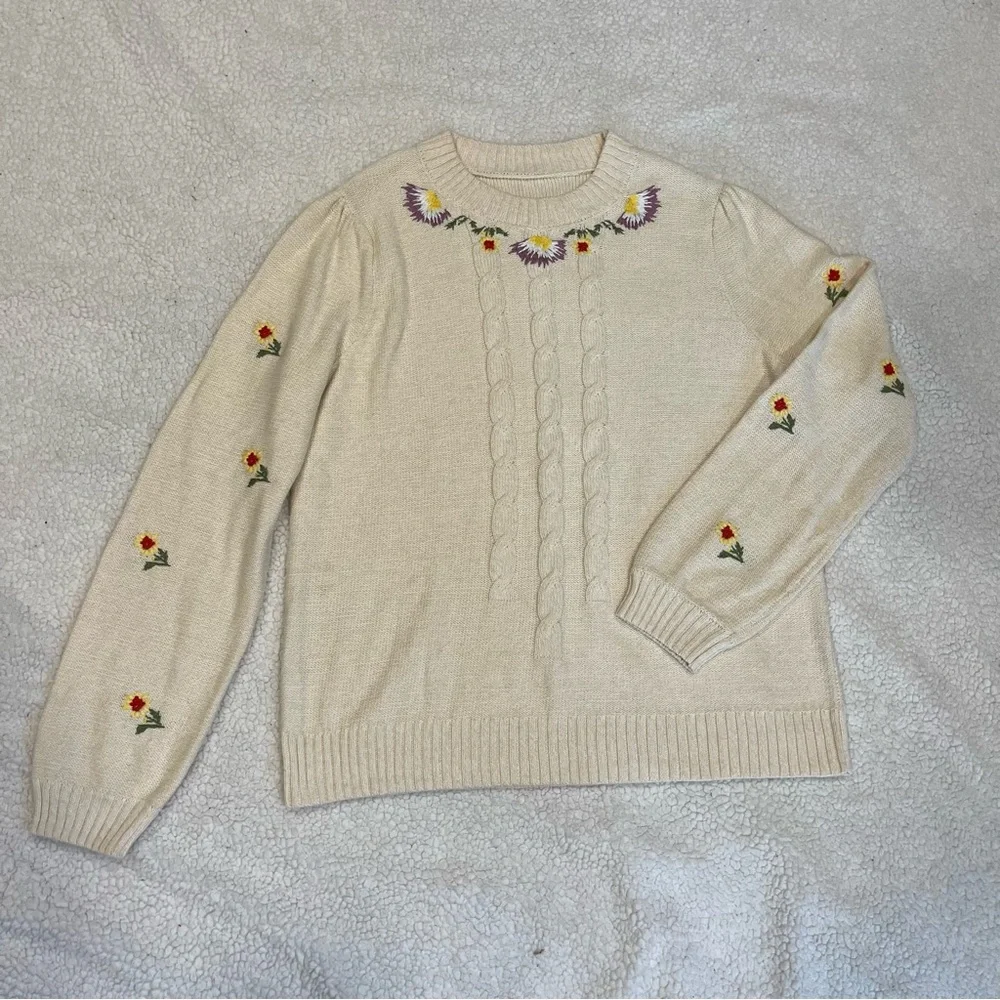 Floral Embroidered Cream Lightweight Knit Sweater, Women's Size Small - Picture 4 of 10